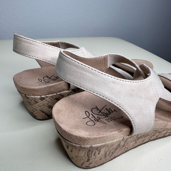 Life Stride Platform Wedge Sandals Heels Womens Size 9.5 Strap Cork.  (L67) - Picture 7 of 8